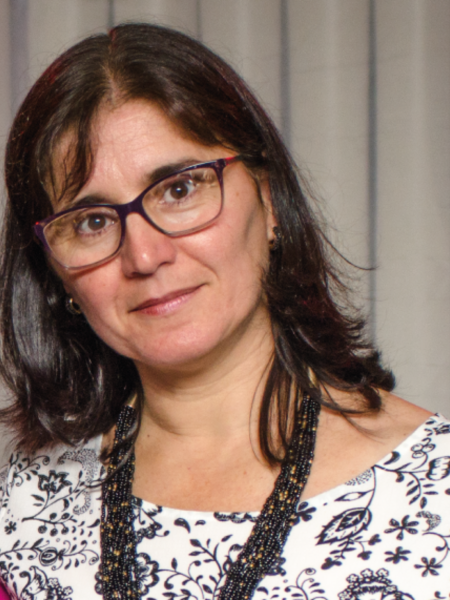 Foto de Prof.ª Dr.ª Cláudia de Almeida Ferreira Diniz